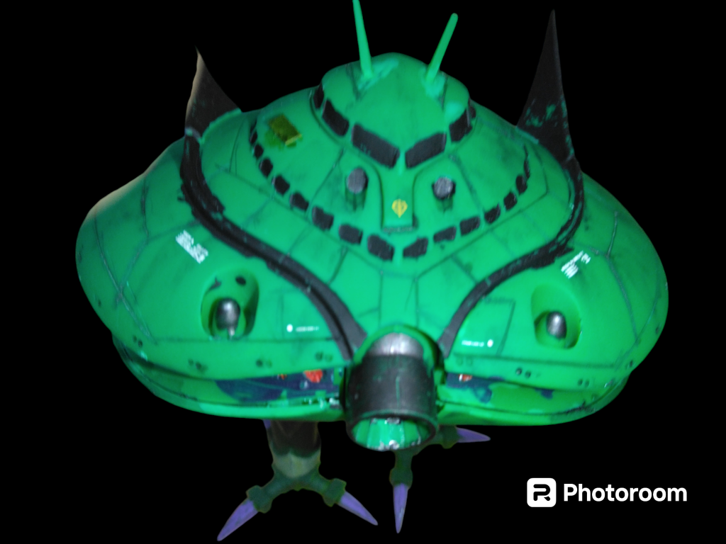 上から　スジ彫りも色々参考にしました。