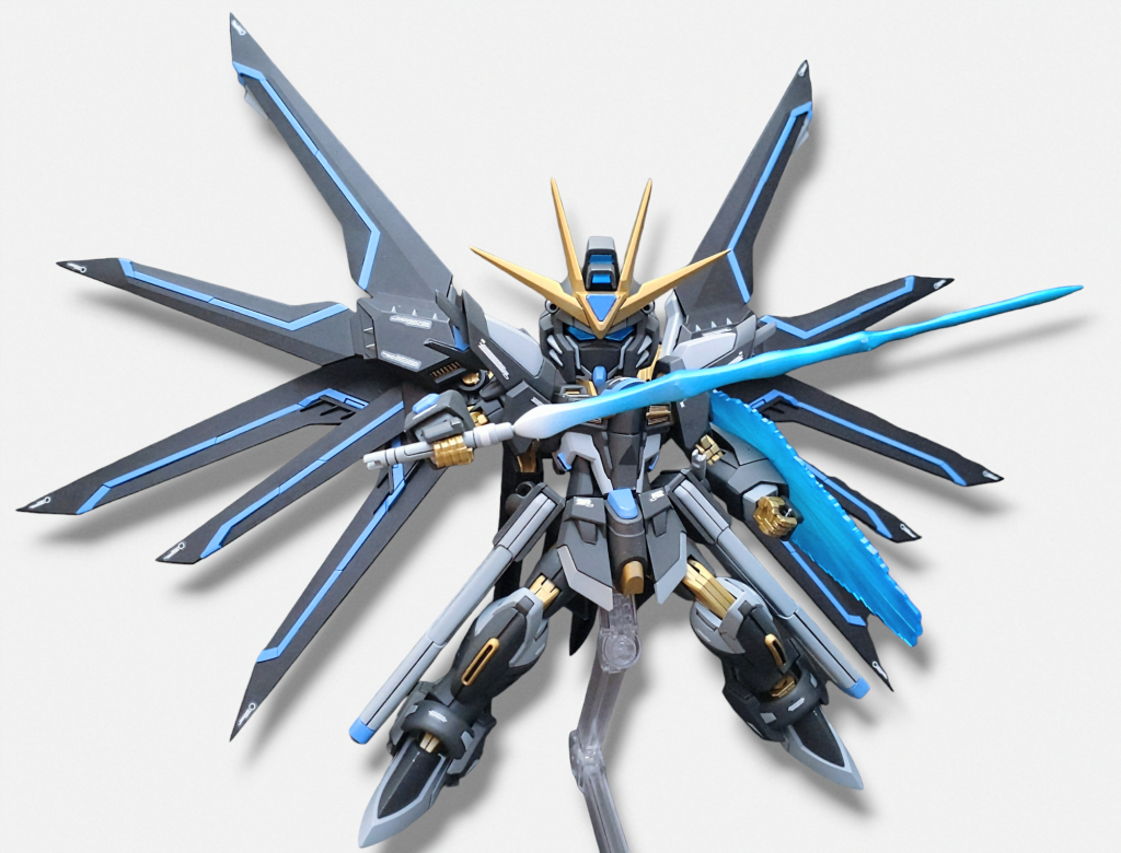 HG×SD ライジングフリーダムガンダム（アナザーカラー）–5枚目/制作者：どむ