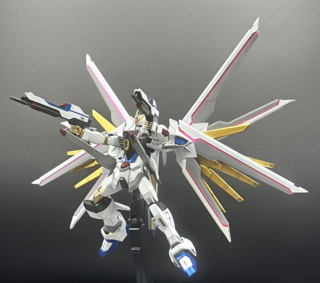 フリーダム系列おなじみのハイマットフルバースト他の人が投稿しているみたいにきれいな色で写真撮れないのよね…