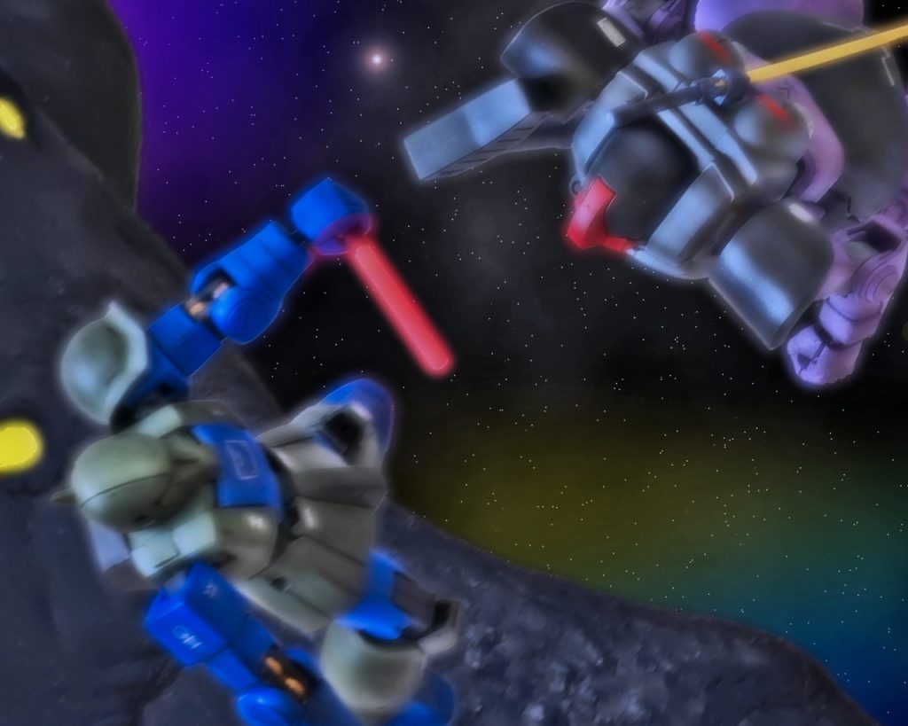 「そこのザク、何のつもりだ。何処の所属だ!?」いきなり進路を遮られたリック・ドムのパイロットはあからさまに怪訝な口調であった。「基地守備隊の者です。すみませんがこれ以上行くのは待ってください」「どういう事だ。なぜ管制室でない人間が指示を出す?」「今、出入港する艦やMSが多すぎて管制室も一気に捌けないんですよ。だから自分達が一時的に誘導を担っているんです」「MSが交通整理か」「最近はソロモンに来たばかりの人間も多いので、管制室が指示を出しても着艦場所を間違えたりする事も多いんですよ」「確かに最近は新型含めMSの数も増えてきたな」するとザクⅠに管制室から指示が入る。「えっ?Sフィールドから…、302はそちらから13番ゲートに…。了解です」伍長は通信を終えるとリック・ドムのパイロットに伝える。「今、Sフィールドから出港しているムサイとこれから出るモビルアーマーが出たら13番ゲートに案内しますので、ここで待機を願います」「モビルアーマーだと?」