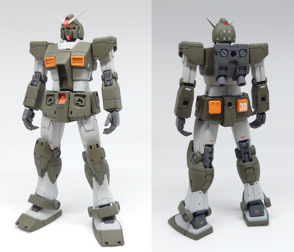 アーマー装着前の状態です。アーマーを外したり着けたりしないのでデカールなどはあっさり仕上げています