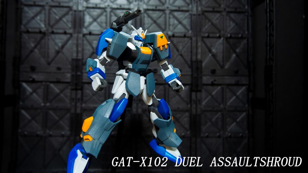 デュエルブリッツが出て間もなくではありますが、私が作ったのは旧キットのR2です。色分けが少ないため塗装では難儀しました。特にオレンジやグレーの塗り分けなどで手こずりましたね。マスキングをひたすらやること数時間、という感じになりましたが楽しく塗装できました。