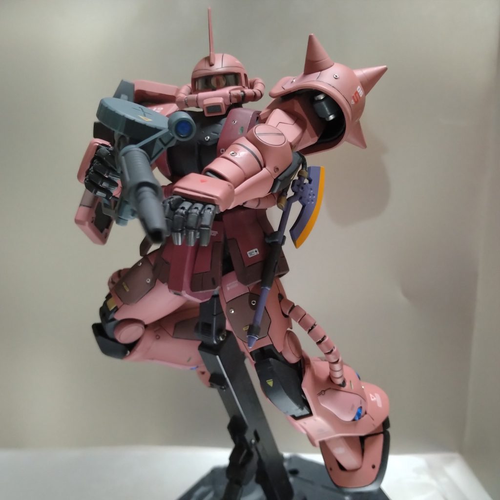 色々と完成後に見たら細かな配色に違和感を感じたんですよね!(笑)例えばバーニアの色とか!(笑)この時はこれで良いと思っても、あとから見ると変!って思う事良くありますよね!(笑)