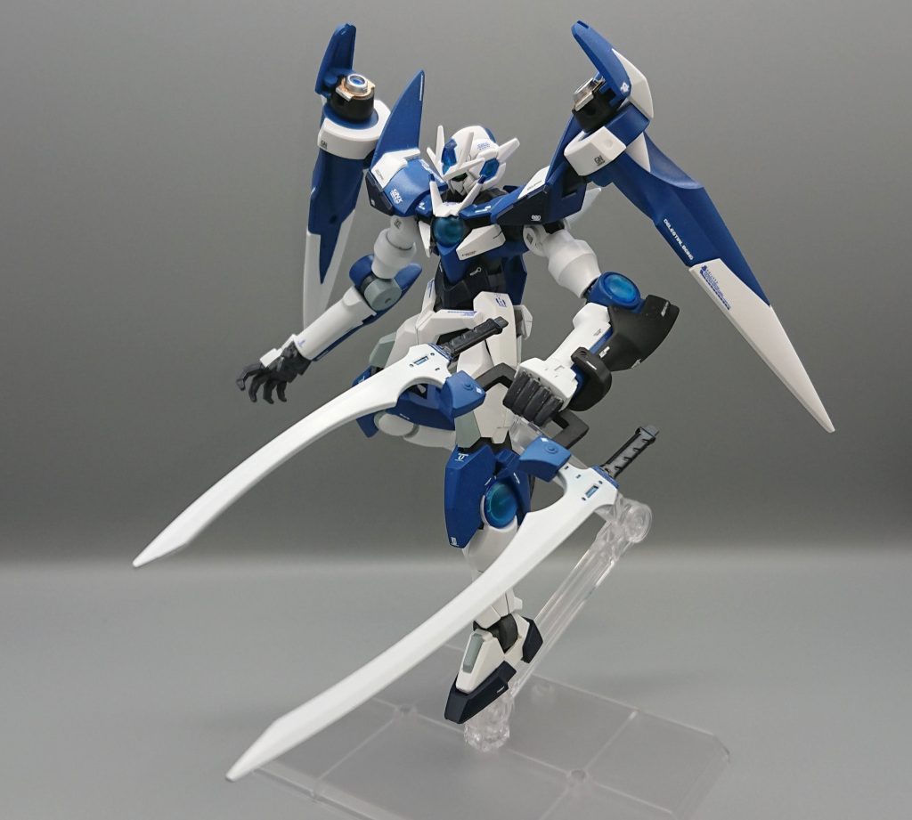 プラ版から作成した接続パーツを使用して、新たな両刃形態「ニチリン」とすることができます。GN粒子をまとってGNソードのように扱えます。