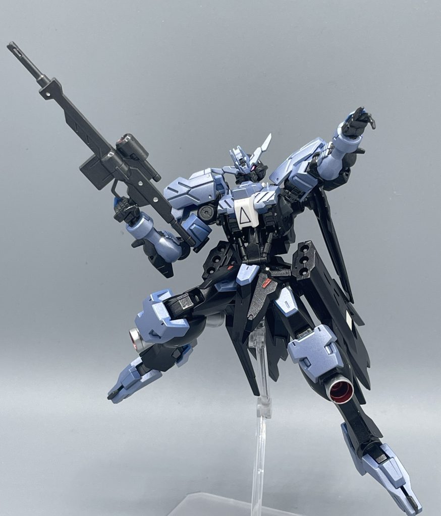 ライフル ライフルwwwwシンプルwwwwwこんだけカッコいいライフルなんだから、カッコいい名前を付けてあげて欲しかった(笑) いろんなところで設定がガバガバです。