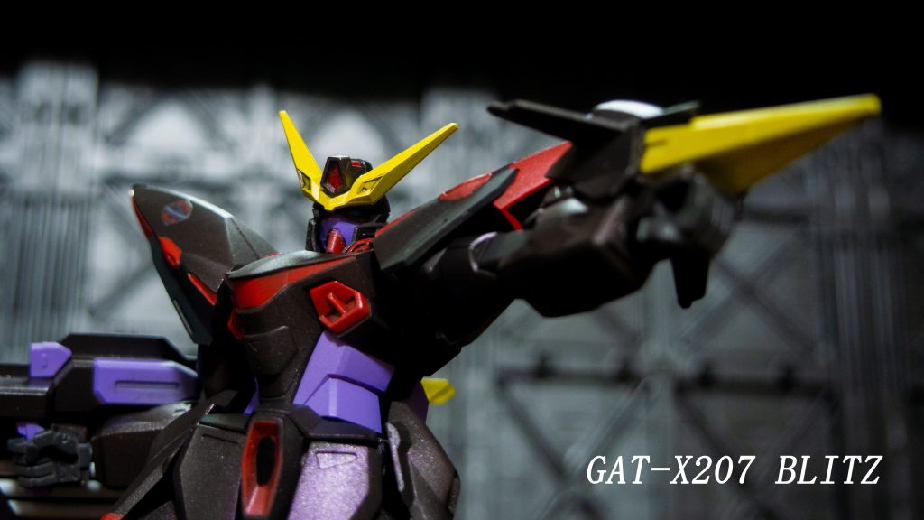 やはりBLITZと言えばこのグレイプニール写真ではほぼわかりませんが、ミラージュコロイドを意識させるパール塗装をしています。