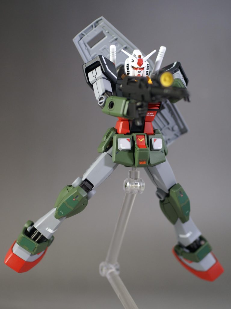 HGUC 1/144 リアルタイプガンダム–4枚目/制作者：エーディジェ