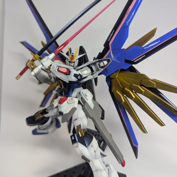 HG　マイティーストライクフリーダム