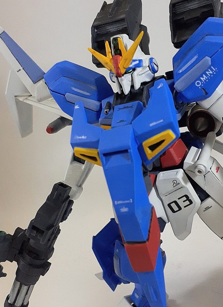 頭部はガンダムテルティウムを使ってゼータ風に加工しました
