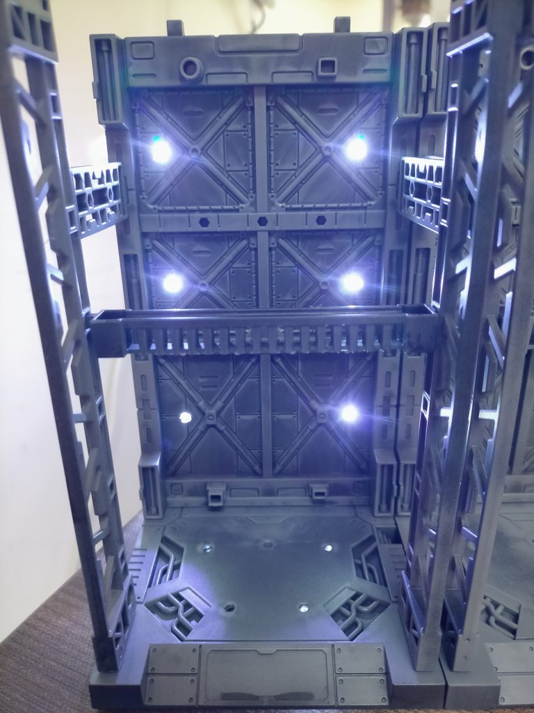 ライトつけて完成！