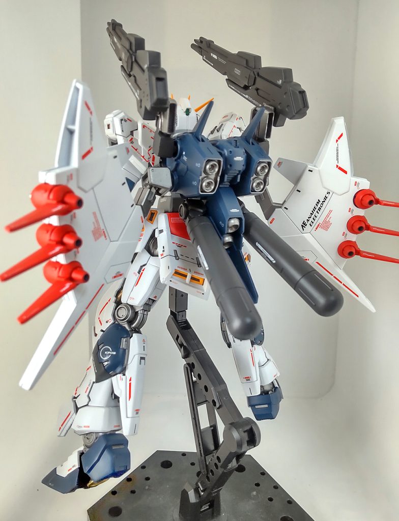 RG νガンダム–3枚目/制作者：nisetora2001