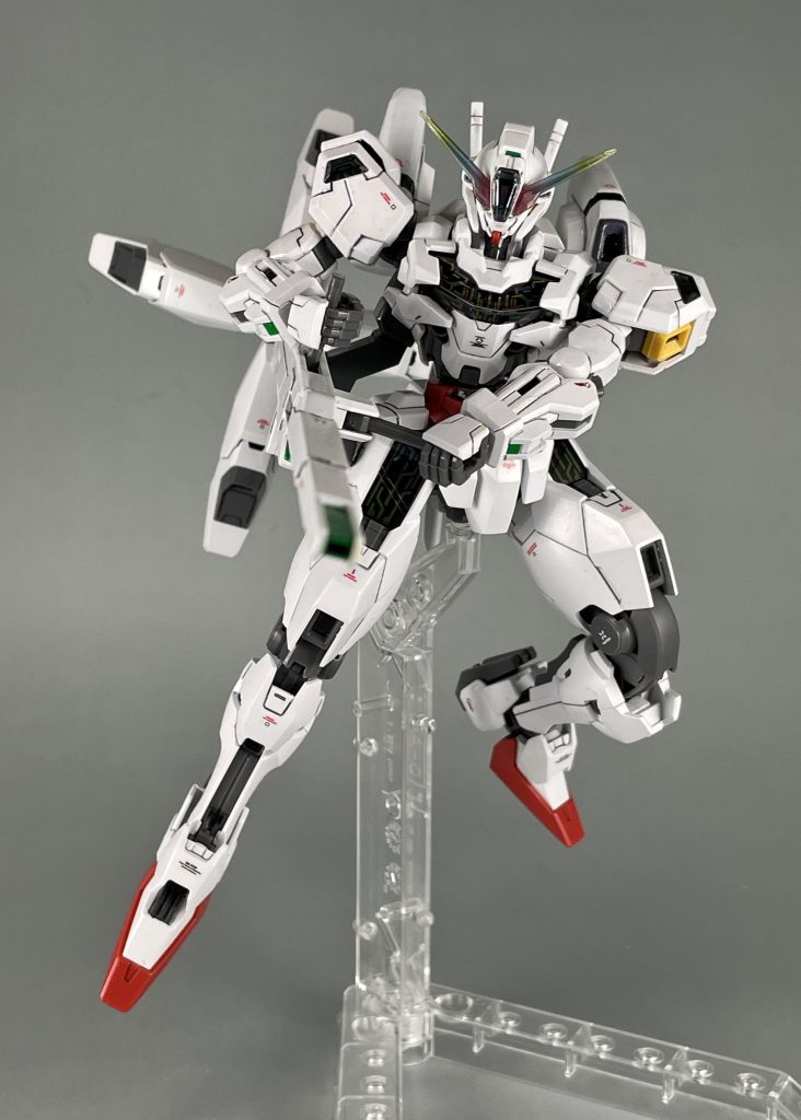 両手持ちも無理なく簡単にできます。