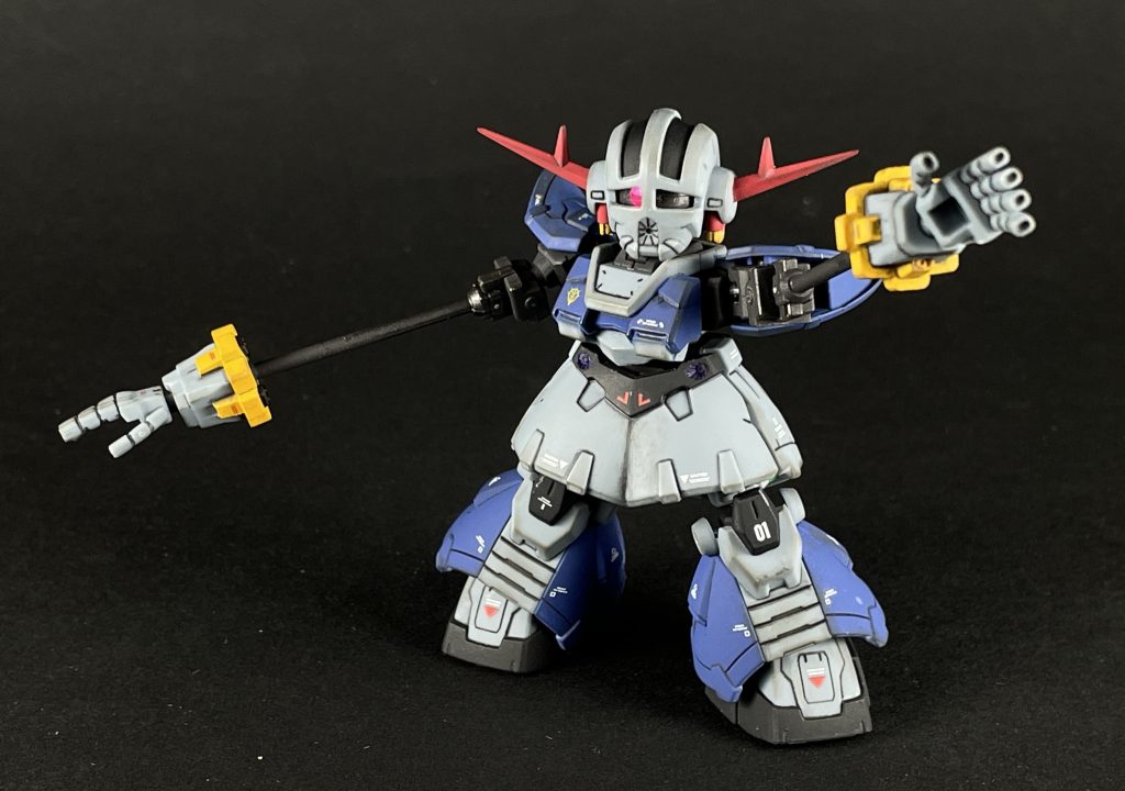 リード線ではありませんが、腕部ケーブルパーツが付属しているので、オールレンジ攻撃も再現可能。 以下、何枚かアクション。