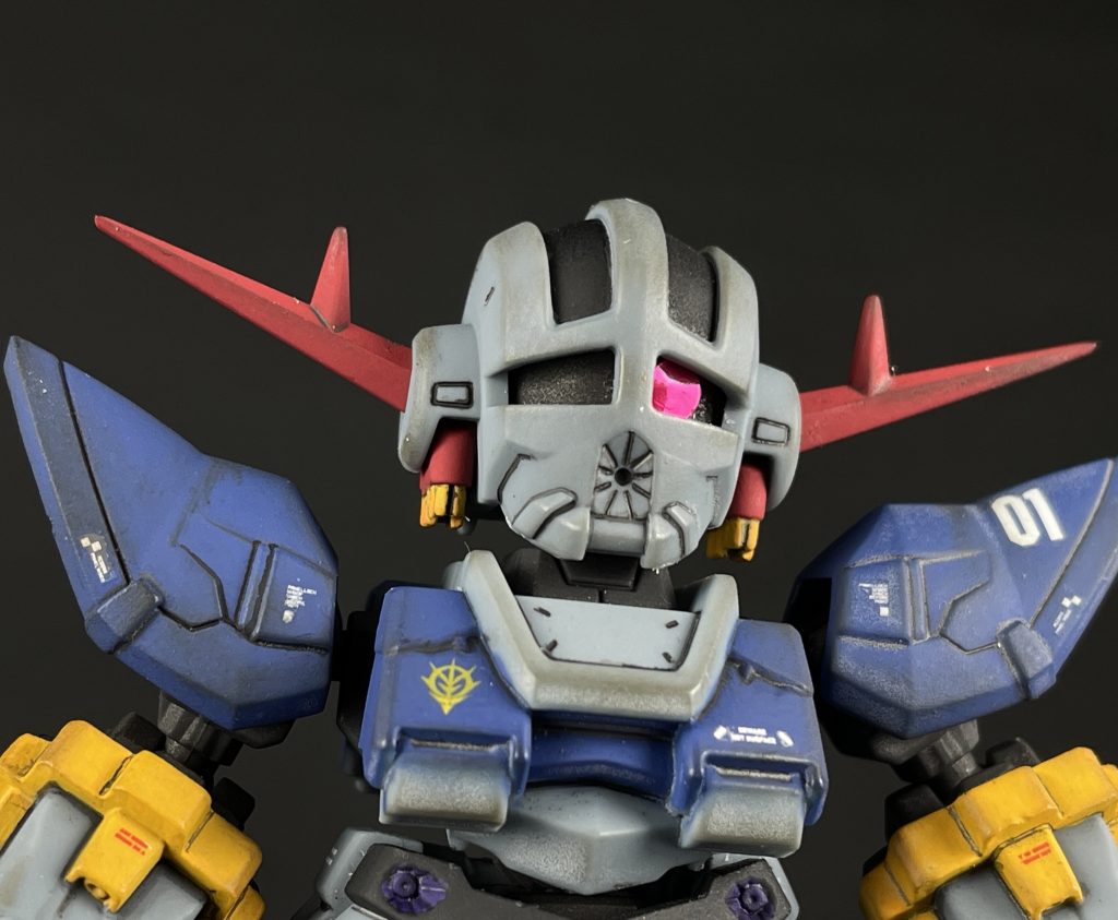 バストアップ。口周りの造形が結構アレンジされており、好みが分かれそうと思いました。最初見たとき「なんかあご髭みたいだな…」とw