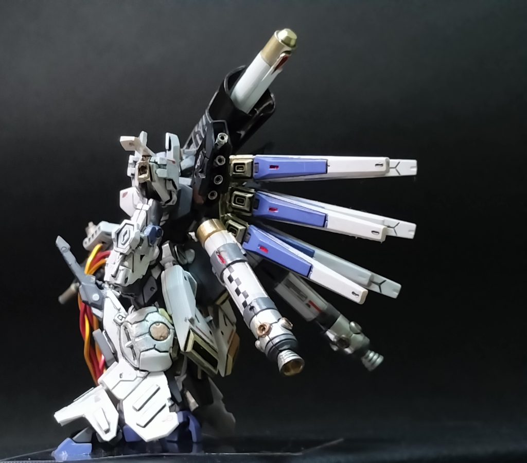 ９.        FATをどうこじつけようかと思い、Fully-Armed Terminator　に。