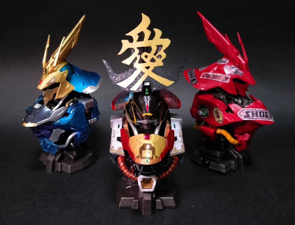 9.    しかし、ギュネイ・ガス准尉やハインリッヒ・カネダ曹長とともに行った量産型サザビー適用訓練では、最も早い機体への適応反応を見せた。