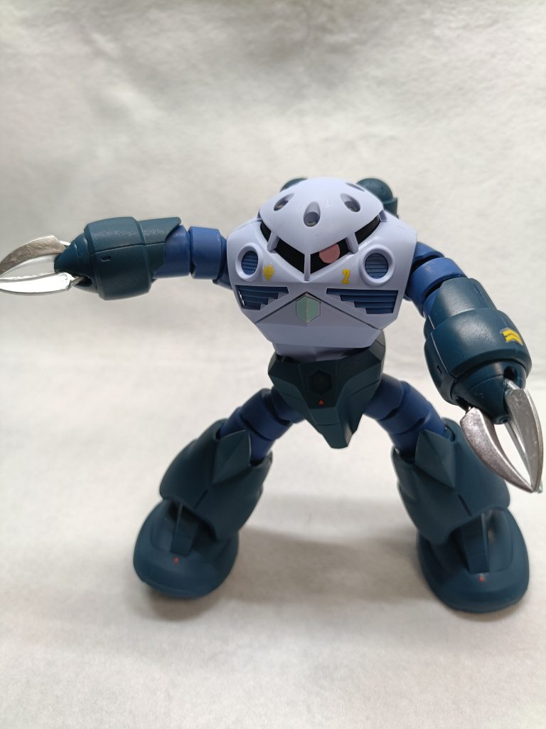 今回もですが　なんの進歩もない作成です😅あえて綺麗な感じがよかったのでウェザリングは辞めました。爪をシャインシルバーで塗りました！でも　一本だけ実は違う色で塗ってます😆