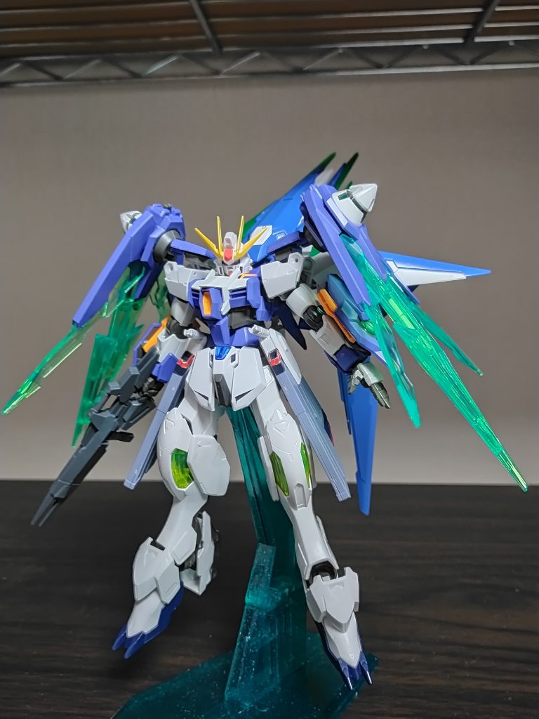 フルドライヴバーストトランザムの上位互換で、使用時は機体が青白く輝く。4基のGNドライヴを完全同調させ、粒子放出量を6倍にすることで、スペックも6倍まで上げることが出来る。