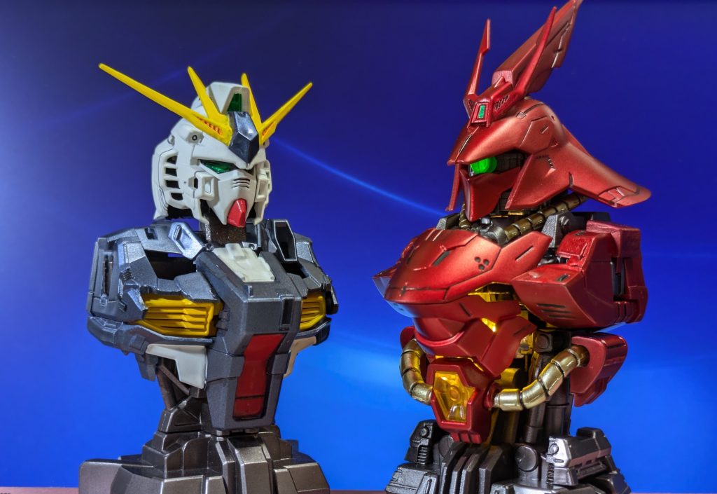 前回作成のニューガンダムと。