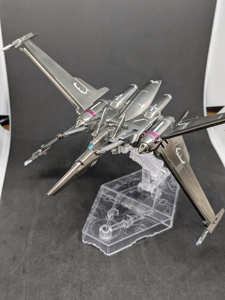 こちらはフォランテスです。センサーっぽい部分はラピーテープ＋レジンでなんかいい感じにしてます。