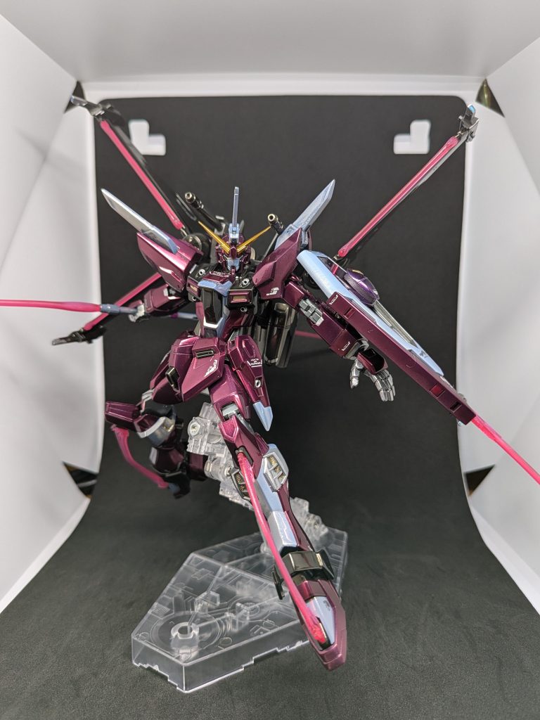 ビームエフェクトの根元はクリアホワイトでうっすら塗装してます。