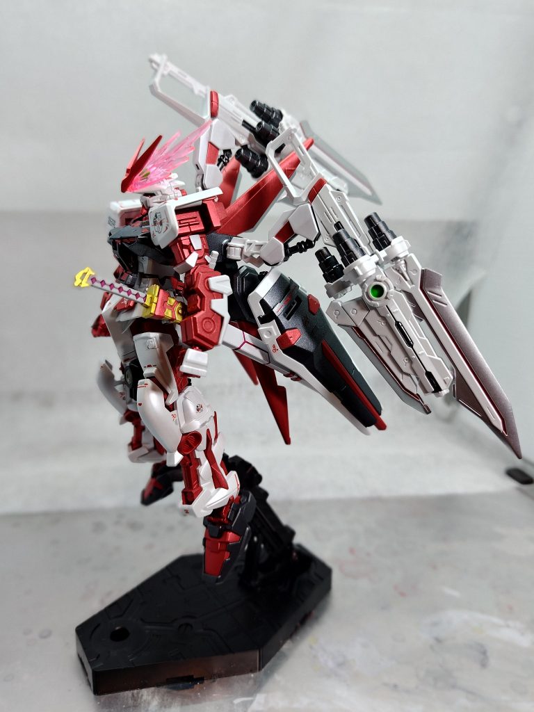 横から（背中が重すぎて姿勢が安定しません(gundam-kao9)）