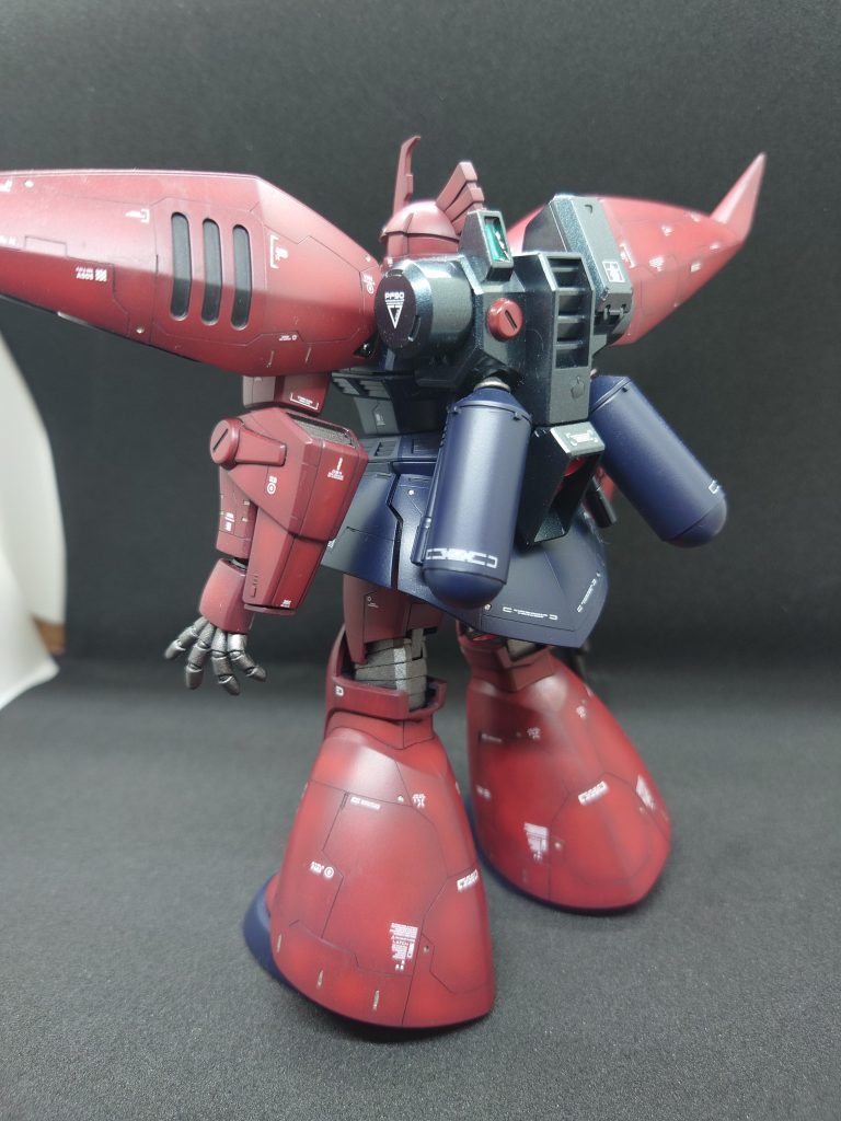 首元とプロペラントタンクはアニメ基準の色にしました。