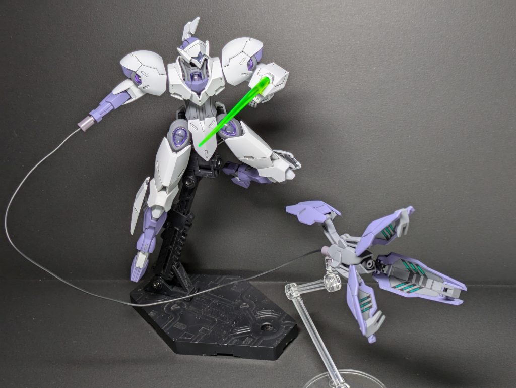 有線が良い!右腕が開いて、分離するのが面白い