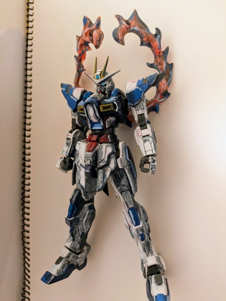 正面+炎のリング炎のエフェクトがあるだけでも結構力強さが出ますね。全体のカラーリングを青にしたおかげで炎エフェクトが良く目立ちます。