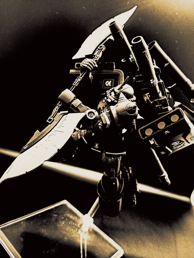 最後におまけの1枚、適当に編集してたら、渋い1枚ができあがったのでま(gundam-kao6)また少しづつ投稿していきます!ありがとうございました!