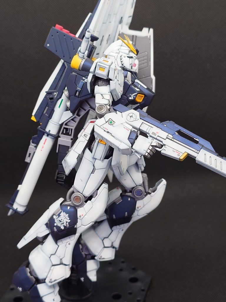 フレーム部分をシルバーに近づけるとメリハリが薄くなってしまったのが今回の反省点かな。メタリックシールが目立たなくなってしまった。