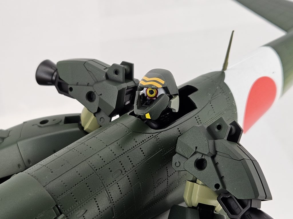 この機体をおばあちゃんに見せてみたら水木しげる作品って言われました(笑)