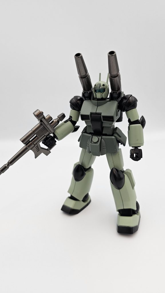 残念ながら｢グポン｣は出来ません…無念…塗装は黒の下地にMSグリーンとMSディープグリーンで行っています。