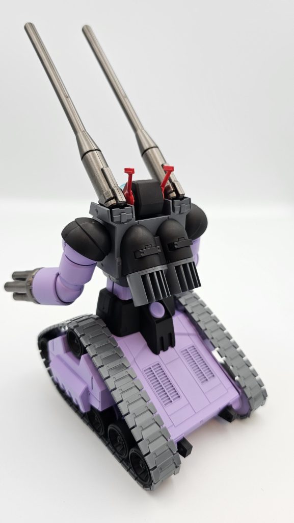 初めて艶消し塗料使いましたが光沢に比べムラが出にくいのでかなり使いやすいですね。今回も作成期間は半日でした。ガンタンクはクオリティの割に880円と安価でかなりお得に感じちゃいますねw