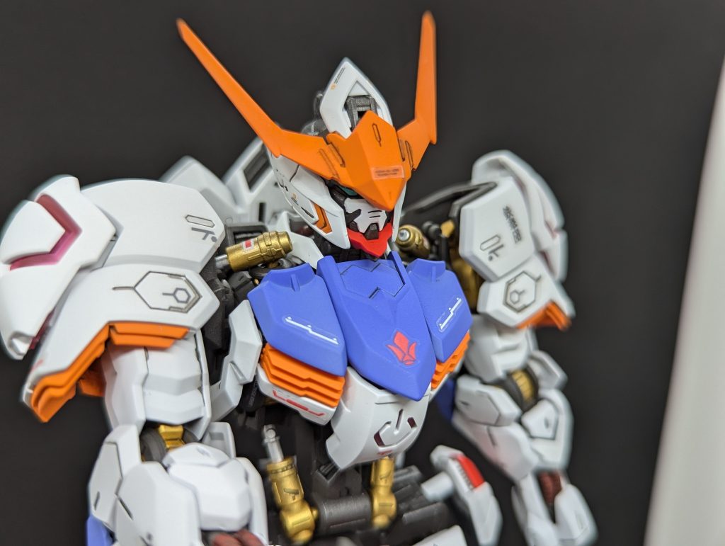 接写です。黄色部分をガイアカラーのマンダリンオレンジで塗装しましたが、本当にいい色です。今後も黄色部分のパーツは専らこの色を使っていこうと思っています。