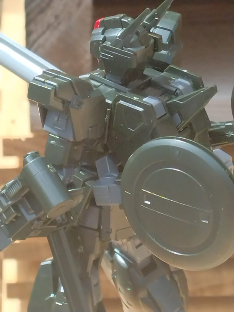 この立ち姿が何とも