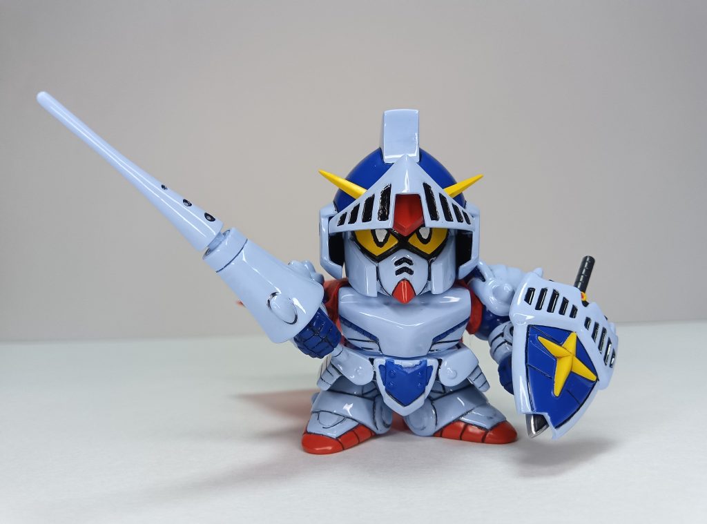 電磁スピアメインキャラが使ったモノでパッと思い付く限りだと、豪多亜留制作のツインクロス、狼馬舞留人がガンキラー制作のデータ取得のため天地大河に送ったSFCソフトで大河が使ったナイトガンダム、フルアーマーナイトガンダム、バーサルナイトガンダム、狼馬舞留人のガンキラーとの決戦で大河がカードダスで変身した麗騎士レッドウォーリアくらいでしょうか?(ツインクロス以外プラモでもない・・・)