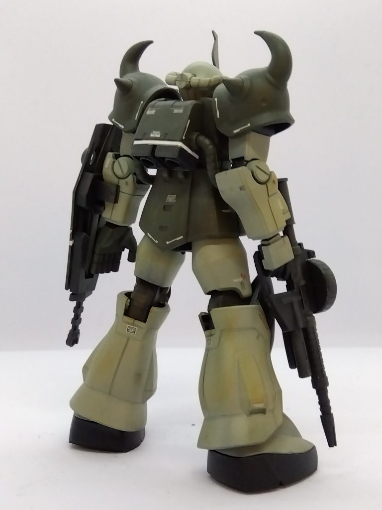 肩の色をどうしようか悩んだのですが胴体と同じ色に。お気楽モデリングなのでウェザリングもほどほどにしておしまい。なんにせよ「完成させてしまう」というのも大事ですよね。