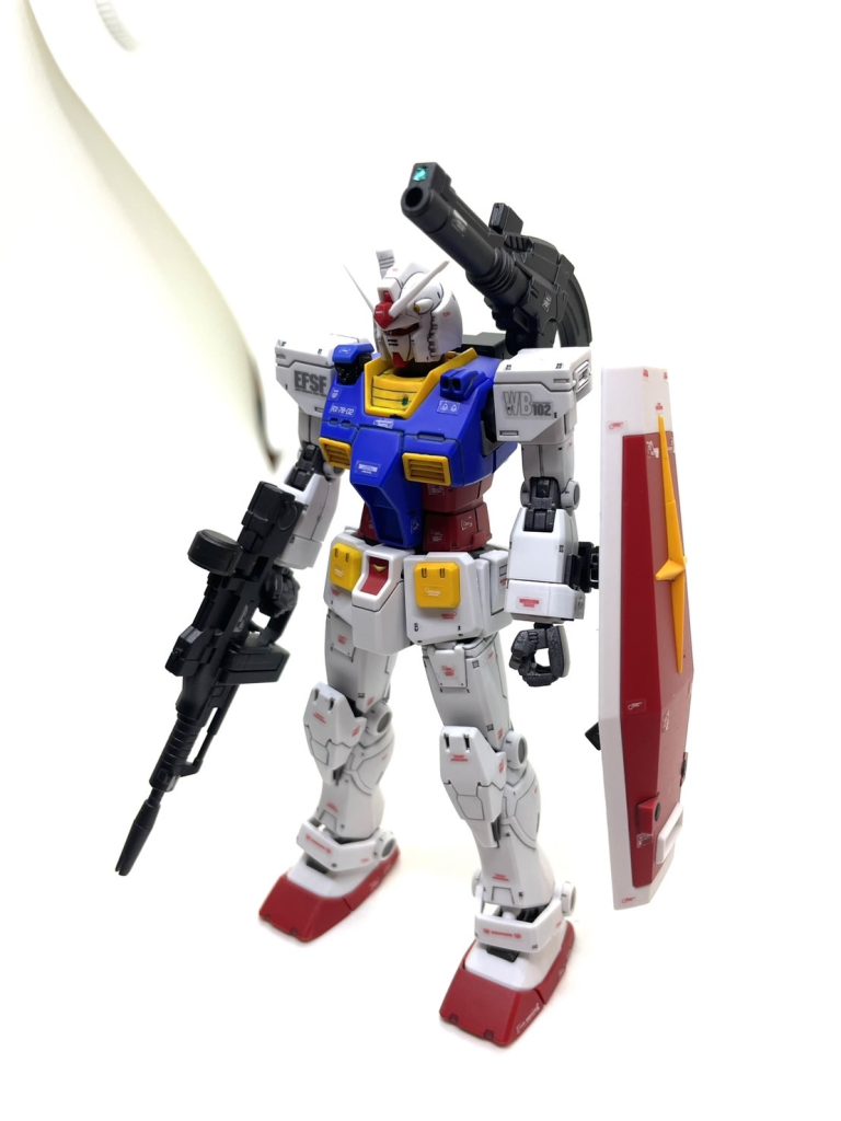 レッド、ザザビーレッドブルー、コバルトブルー関節、フレーム、ガンメタル武器、メタリックブラックスミ入れ、デカール、つや消しスプレーです!笑