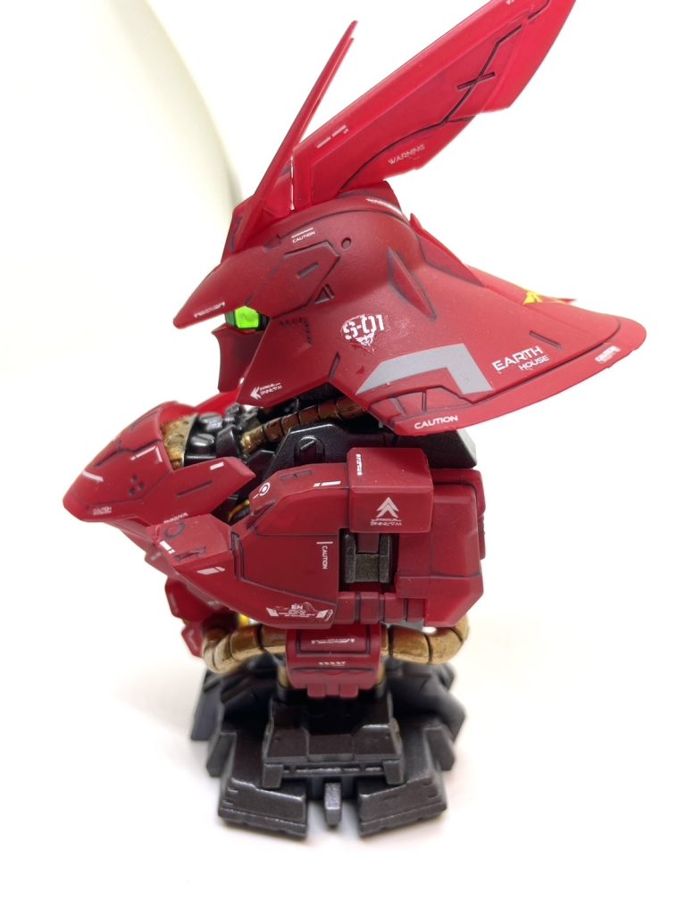 ガチャしましたが内部フレームとクリアしか購入できなかったのでクリアを塗装しました!そこそこ上手くいきました!