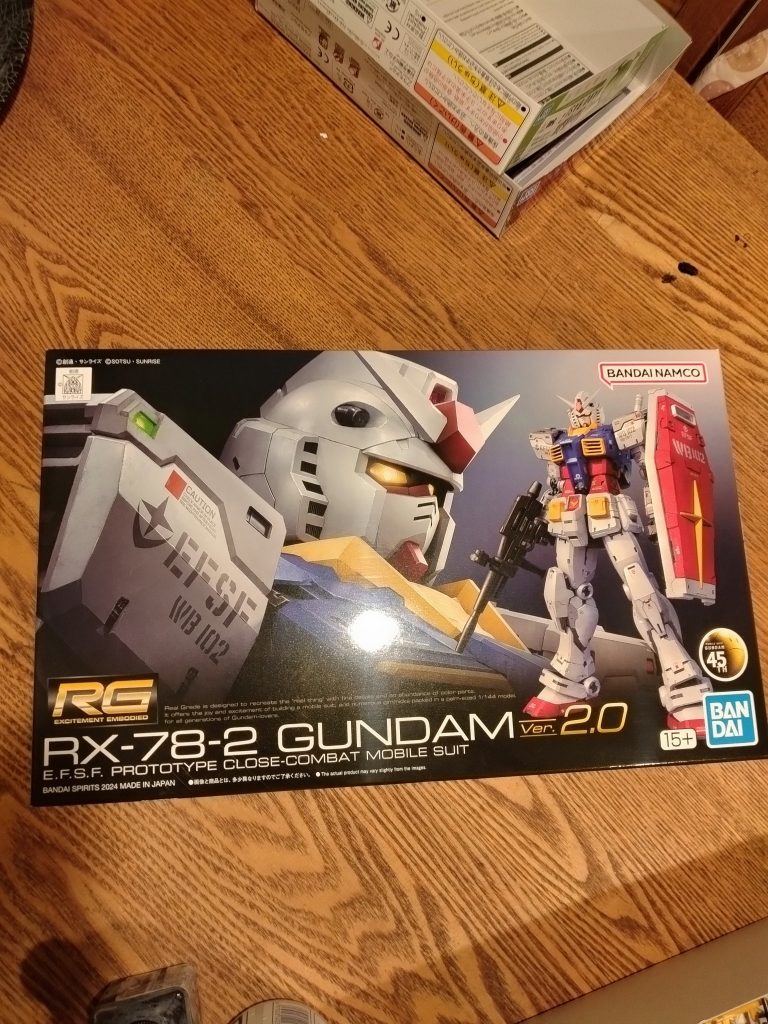 最後に本日まさかのRGガンダムVer.20を購入することができました!!笑オリジンーーと叫ぶ所でした笑悲しいけどこれって戦争なのよね!笑それでは乾杯!!