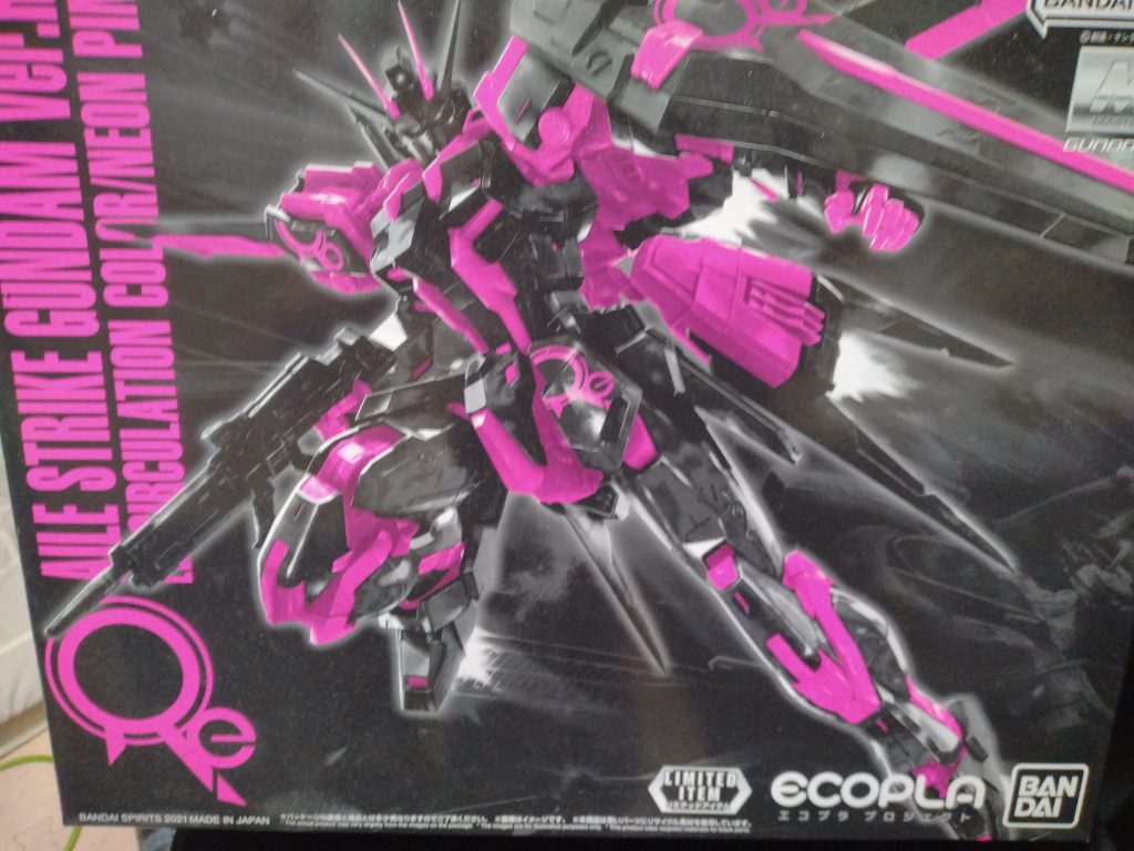 元のキットはこちら手元にある塗料が限られてたのでディアクティブモードに見えるように全塗装(塗料節約)