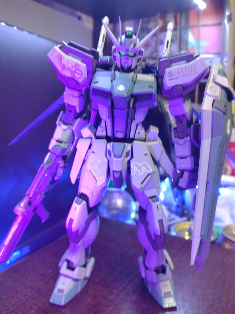 初めて蛍光塗料を使用して発光してくれて興奮した