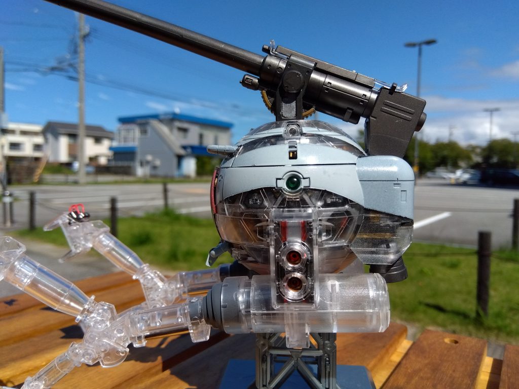 内部フレームは筆で赤金銀で塗装