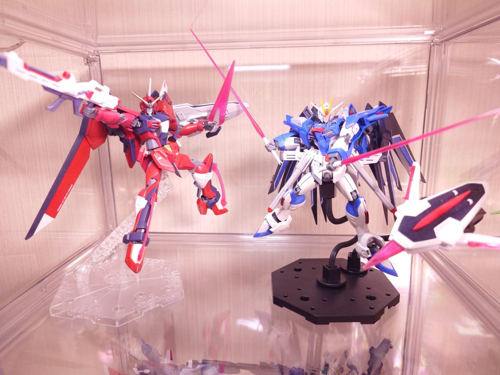 ディスプレイケースは2機一緒に展示。良き(◔‿◔)