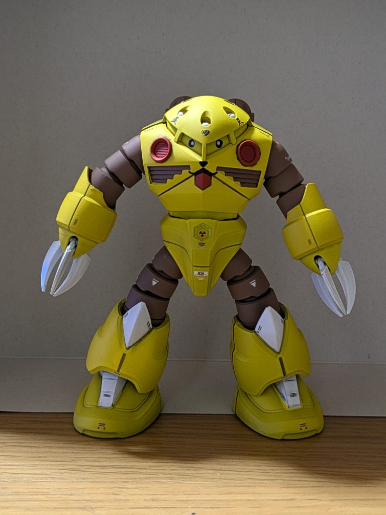 色はピカチュウだけど…フォルムが違う気がする…