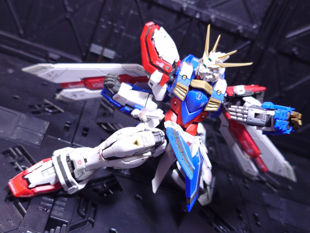 膝立ちでのカンフーポーズもこのとおり。