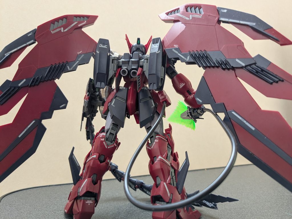 背面はこんな感じで、特に弄りはありません。デカール全貼りがなかなかしんどかったくらいですね