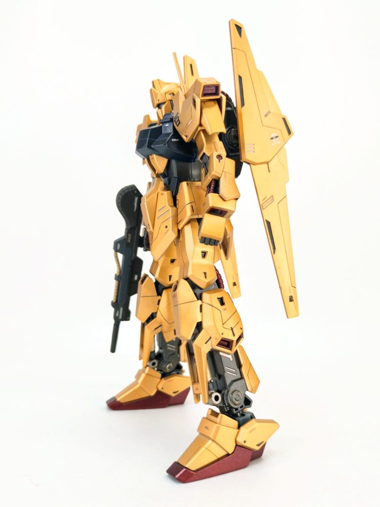 足首を0.5mmだけ延長。他は何も改造してないです。アンテナ細く削るの忘れた…