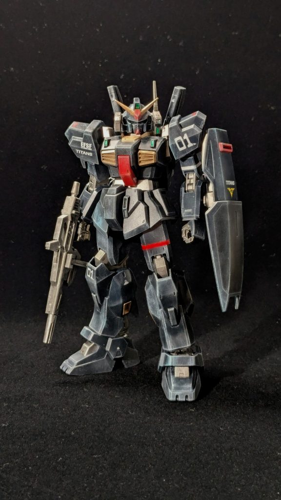 成形色で仕上げましたが箱絵の迫力をイメージしてドライブラシをしてます。